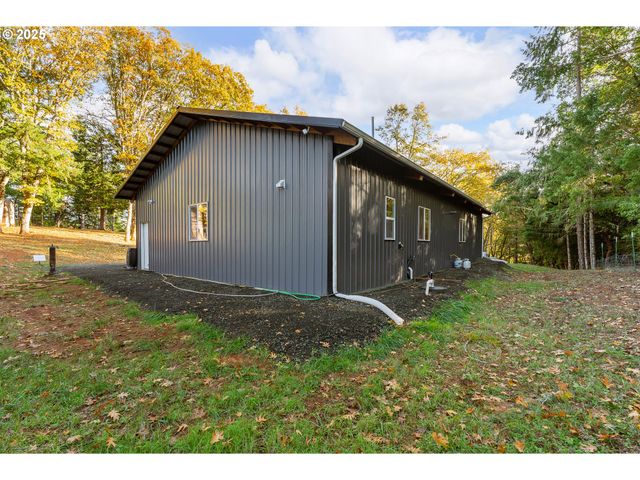 291 CALLAHAN Rd, Roseburg, OR 97471