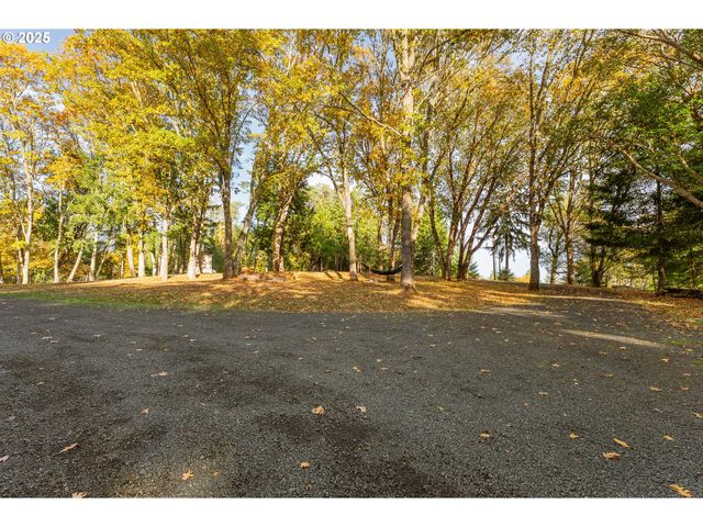 291 CALLAHAN Rd, Roseburg, OR 97471