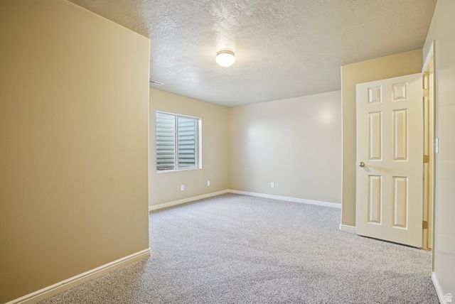 7924 S RANCHHAND RD, West Jordan, UT 84081