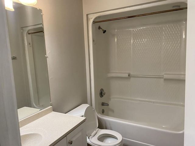 479 Hearth Place, Lawrenceville, GA 30043