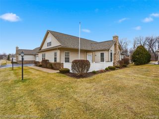 36036 TRADITIONS Drive, Westland, MI 48185