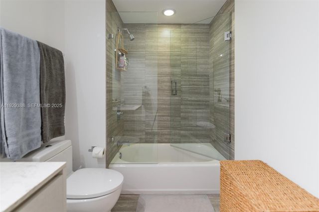 1010 Brickell Ave 3710, Miami, FL 33131