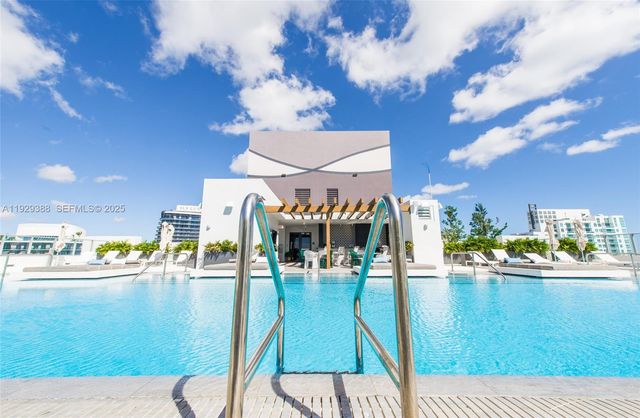 1010 Brickell Ave 3710, Miami, FL 33131