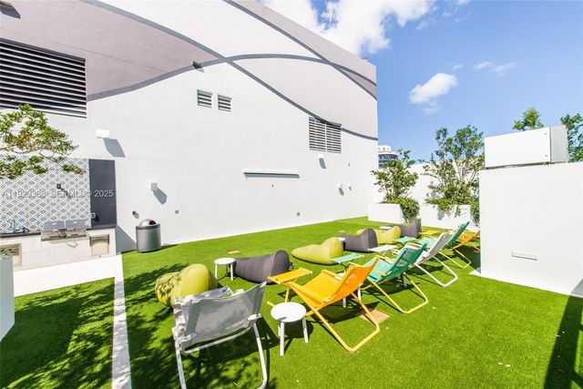 1010 Brickell Ave 3710, Miami, FL 33131