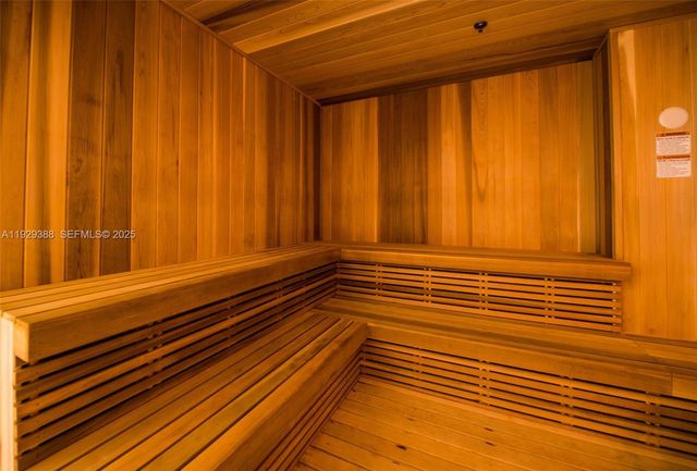 1010 Brickell Ave 3710, Miami, FL 33131