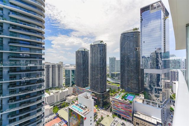 1010 Brickell Ave 3710, Miami, FL 33131