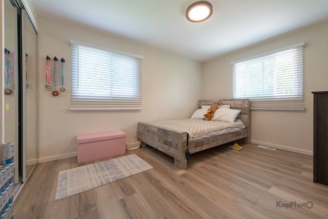 818 Brentwood Court, Schaumburg, IL 60193