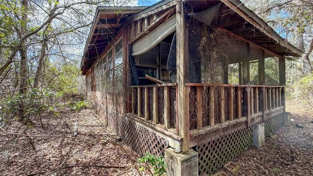 237 HIGHLAND DRIVE, Hawthorne, FL 32640