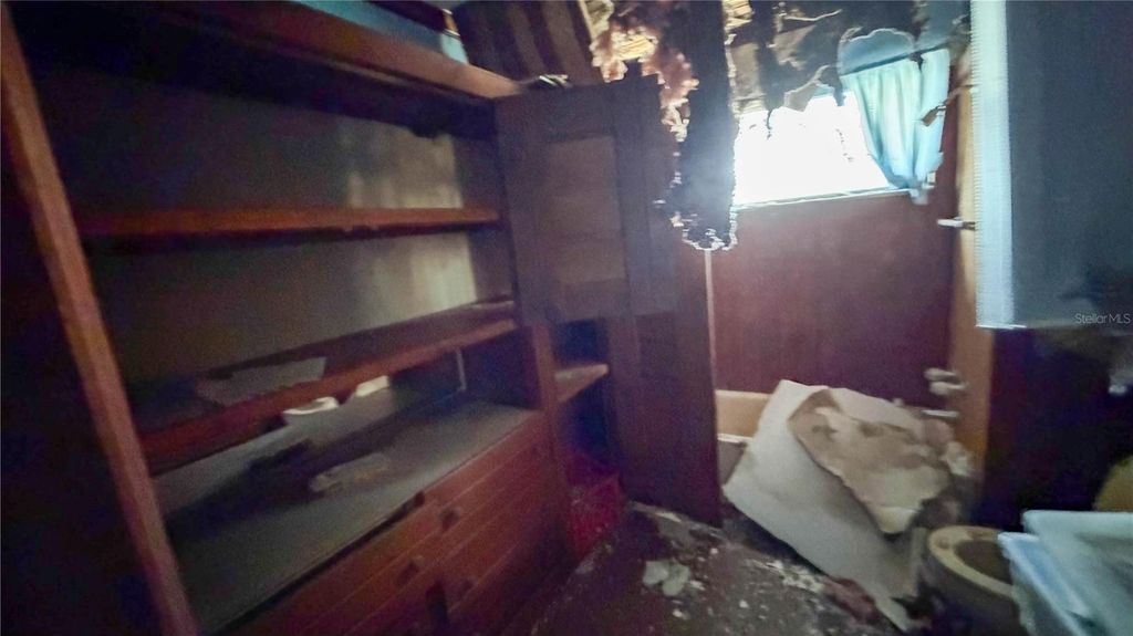 Image 24 of property listing at 237 HIGHLAND DRIVE, Hawthorne, FL 32640