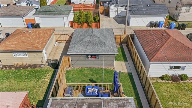 3863 N Oriole Avenue, Chicago, IL 60634