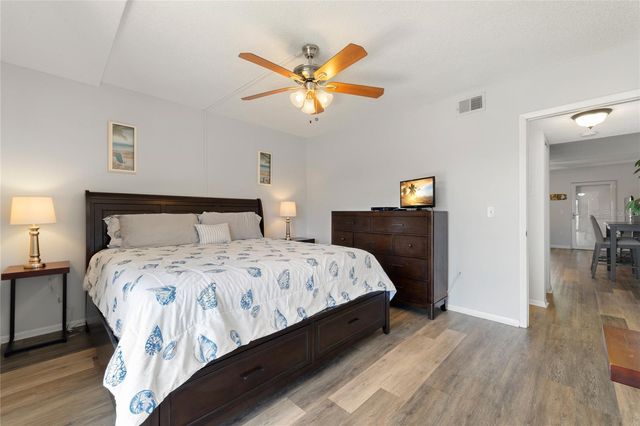 9755 HARRELL AVENUE 102, Treasure Island, FL 33706