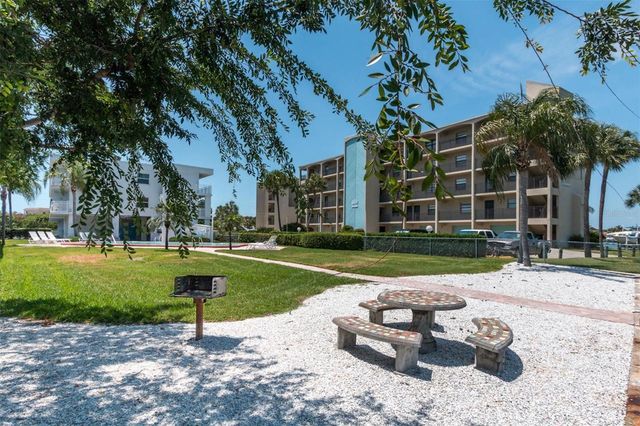 9755 HARRELL AVENUE 102, Treasure Island, FL 33706
