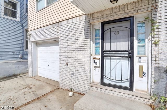 63 Hobson St, Newark City, NJ 07112