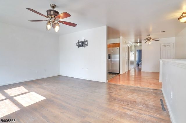 63 Hobson St, Newark City, NJ 07112