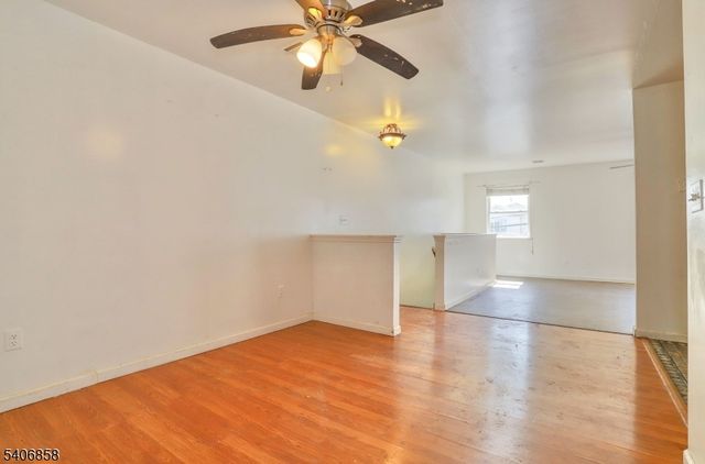 63 Hobson St, Newark City, NJ 07112