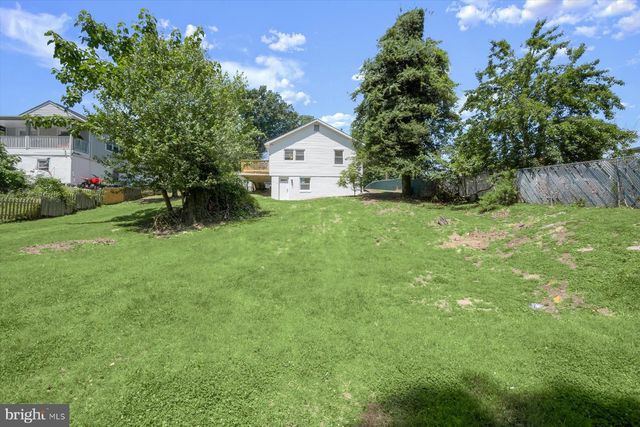 1204 NOVA AVE, Capitol Heights, MD 20743