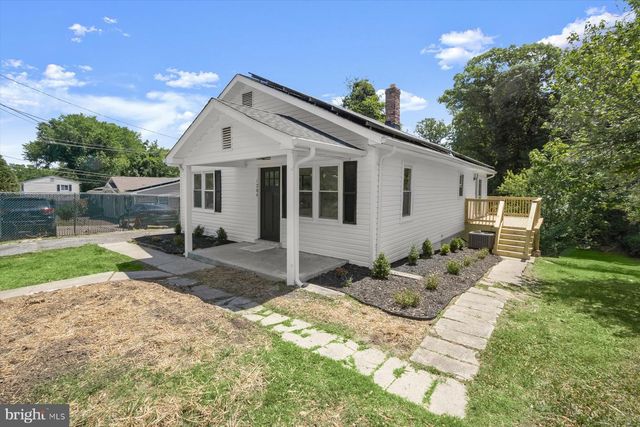 1204 NOVA AVE, Capitol Heights, MD 20743