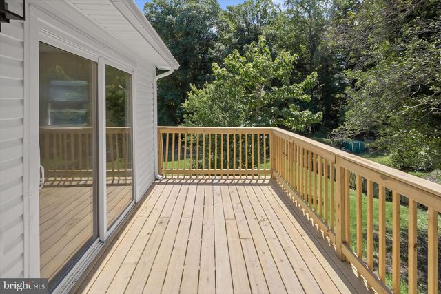 1204 NOVA AVE, Capitol Heights, MD 20743