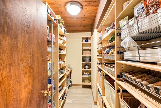 4 Stoney Brook Road, Hopkinton, MA 01748