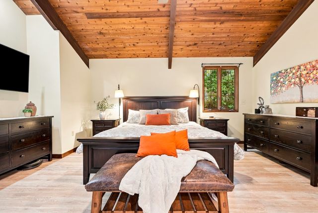 4 Stoney Brook Road, Hopkinton, MA 01748