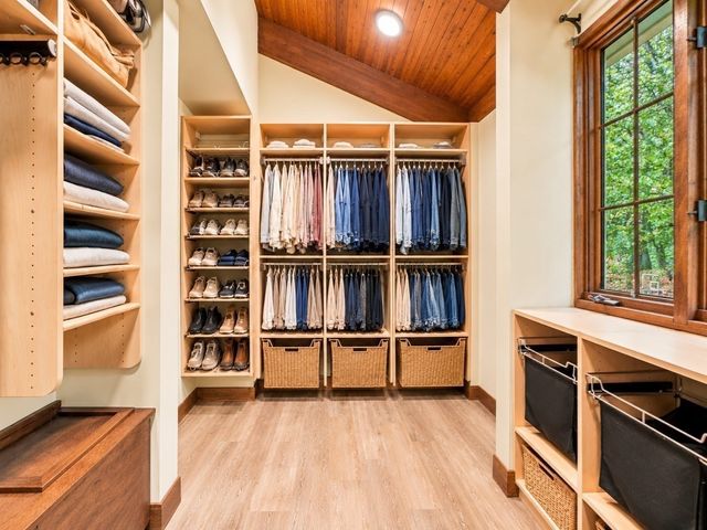 4 Stoney Brook Road, Hopkinton, MA 01748