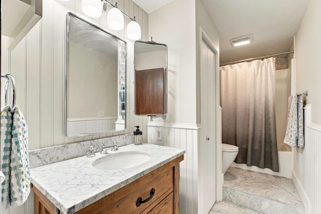 4 Stoney Brook Road, Hopkinton, MA 01748