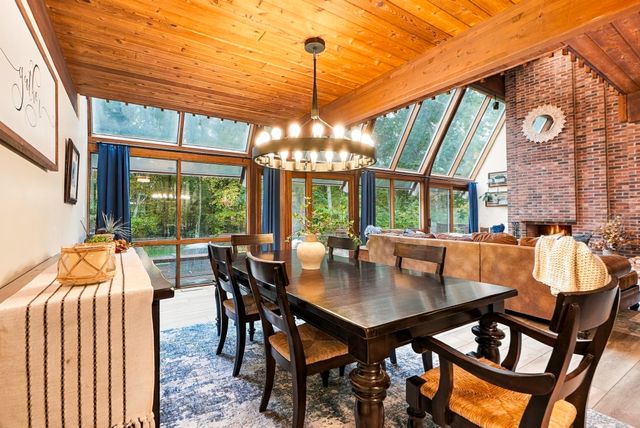 4 Stoney Brook Road, Hopkinton, MA 01748