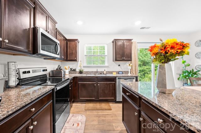 7401 Finnigan Road, Charlotte, NC 28215