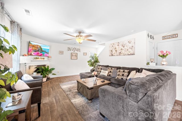 7401 Finnigan Road, Charlotte, NC 28215