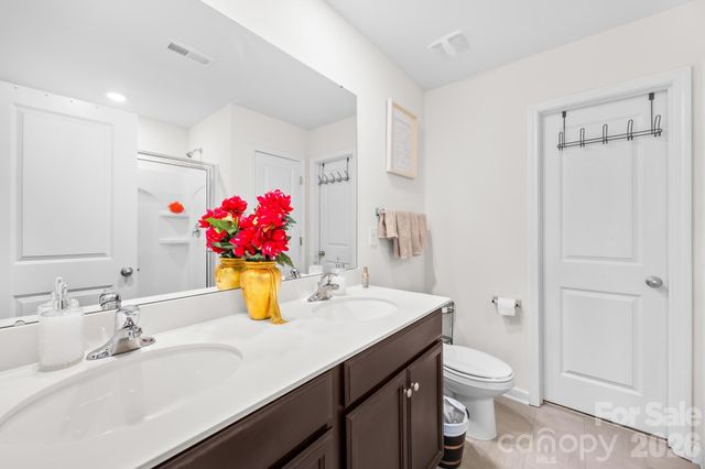 7401 Finnigan Road, Charlotte, NC 28215
