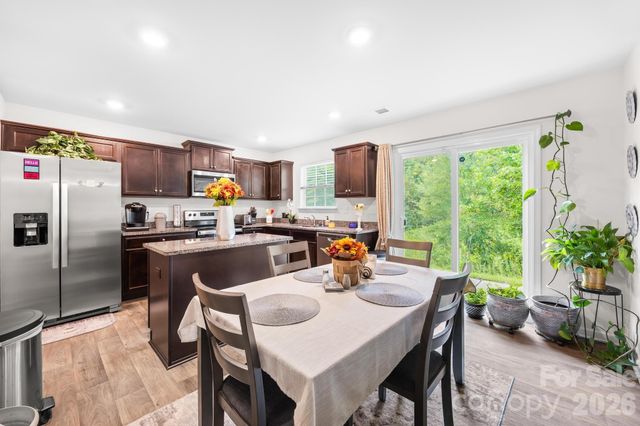 7401 Finnigan Road, Charlotte, NC 28215