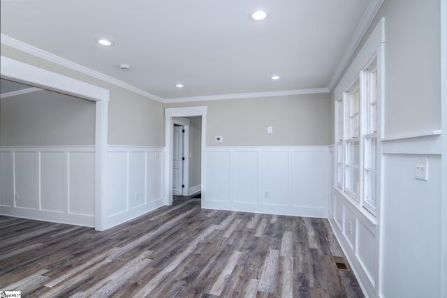 49 Tuskegee Avenue, Greenville, SC 29607