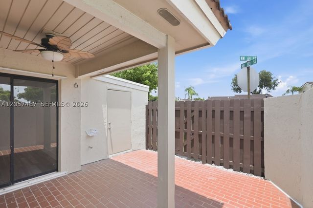 6473 NW 170th Ln, Hialeah, FL 33015