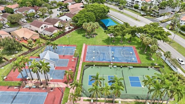 6473 NW 170th Ln, Hialeah, FL 33015