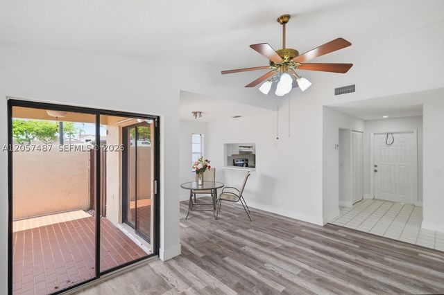 6473 NW 170th Ln, Hialeah, FL 33015