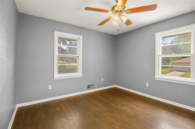 513 Golf Street, Odessa, MO 64076