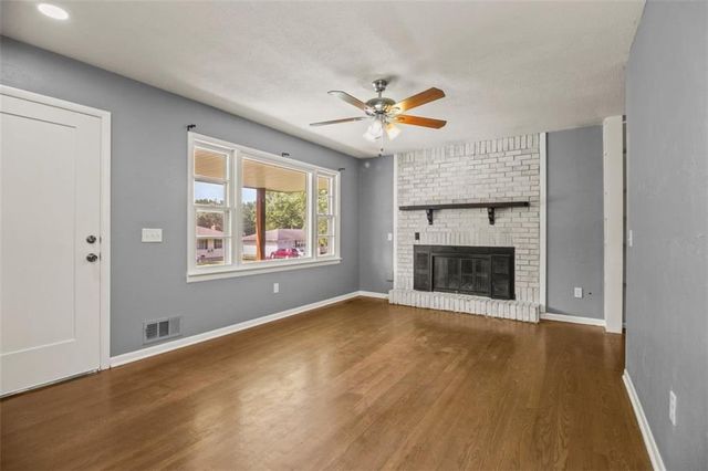 513 Golf Street, Odessa, MO 64076