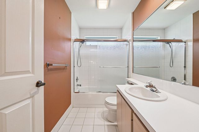 4202 Water Oak Court, Palm Beach Gardens, FL 33410