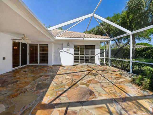 4202 Water Oak Court, Palm Beach Gardens, FL 33410