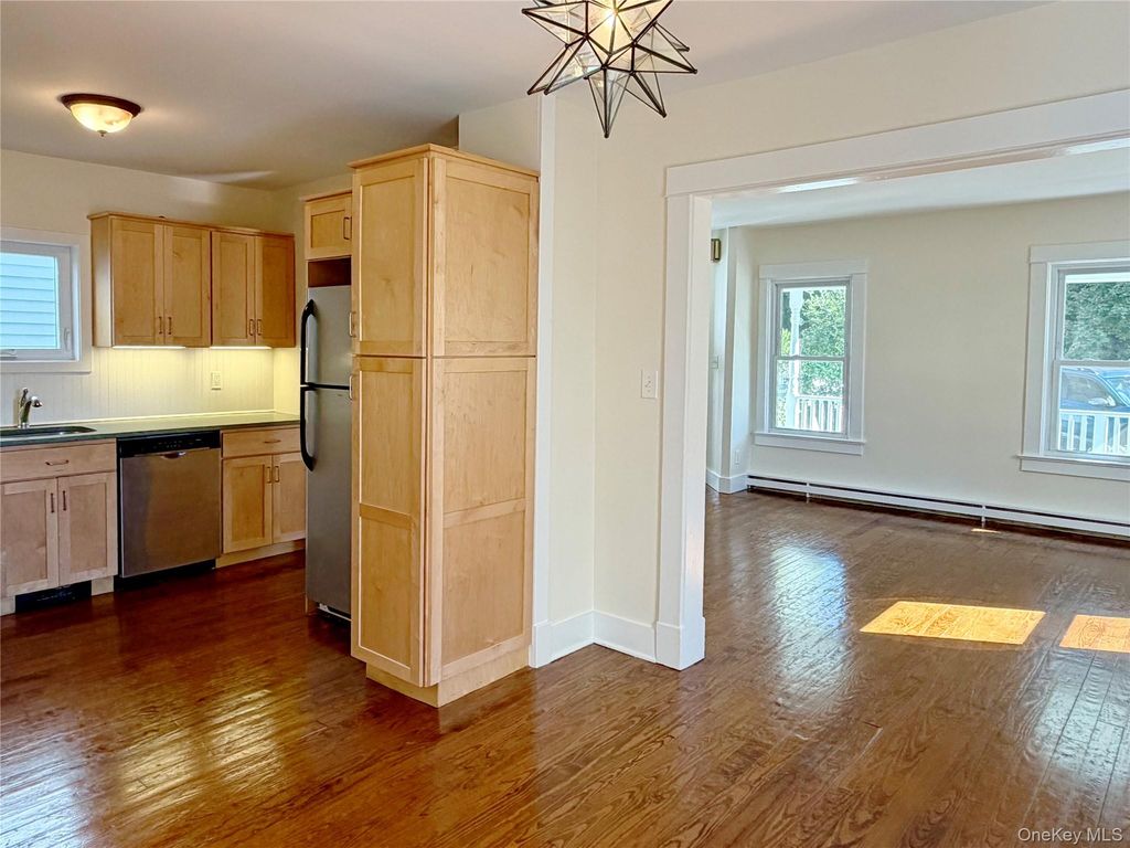 92 School Street, Oyster Bay, NY 11771 — photo 4