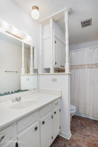 10016 Mustang Circle, Keithville, LA 71047