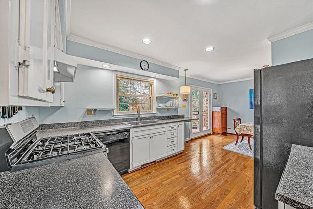 1039 Clearfield RD, Roanoke, VA 24015