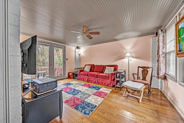 1039 Clearfield RD, Roanoke, VA 24015