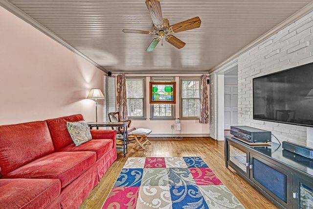 1039 Clearfield RD, Roanoke, VA 24015