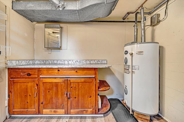 1039 Clearfield RD, Roanoke, VA 24015