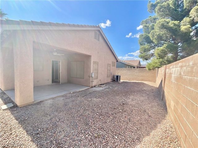 4604 Possum Berry Lane, North Las Vegas, NV 89081