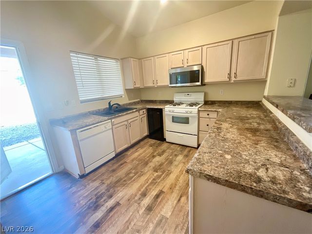 4604 Possum Berry Lane, North Las Vegas, NV 89081