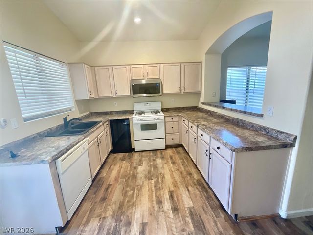 4604 Possum Berry Lane, North Las Vegas, NV 89081