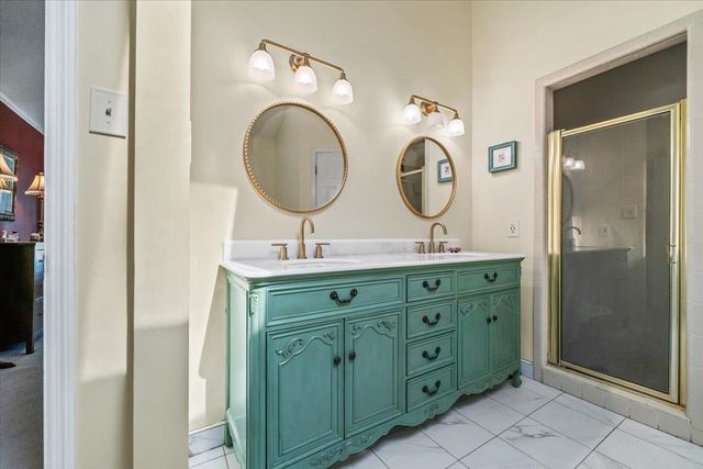 415 E VALLEYWOOD CV, Collierville, TN 38017