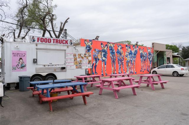 97 Anthony ST B, Austin, TX 78702